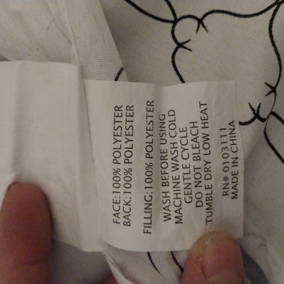 Pillow case - Picture 3 of 5